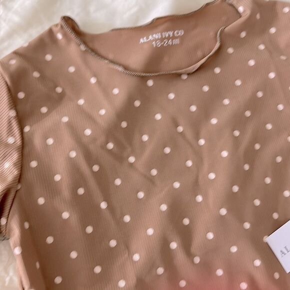 NWT Girl Two Piece Set Size 18-24 Month - Picture 2 of 4